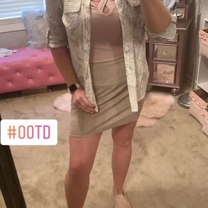 Striped pull on pencil skirt